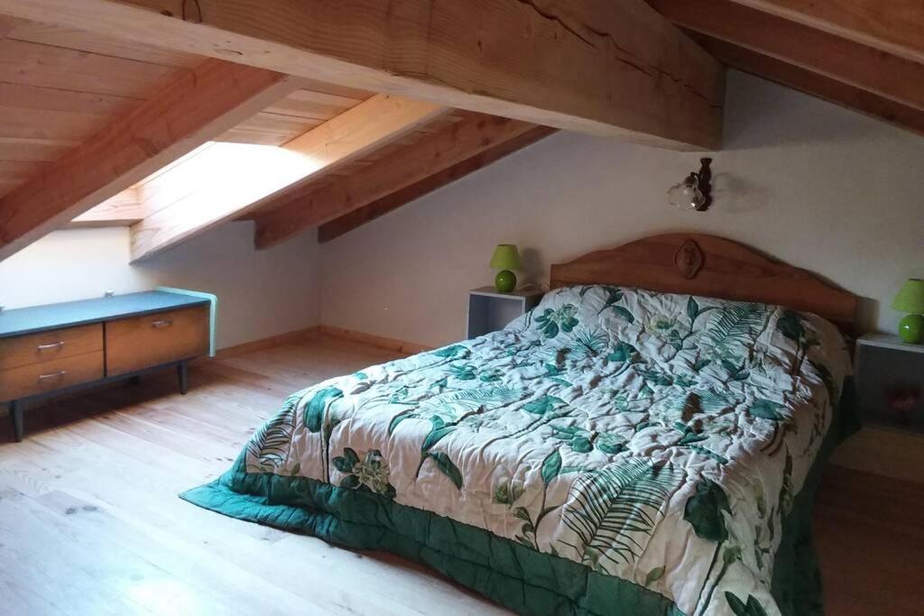 Loft La Rose Desiree Gite 3 Etoiles Chalencon Exterior foto